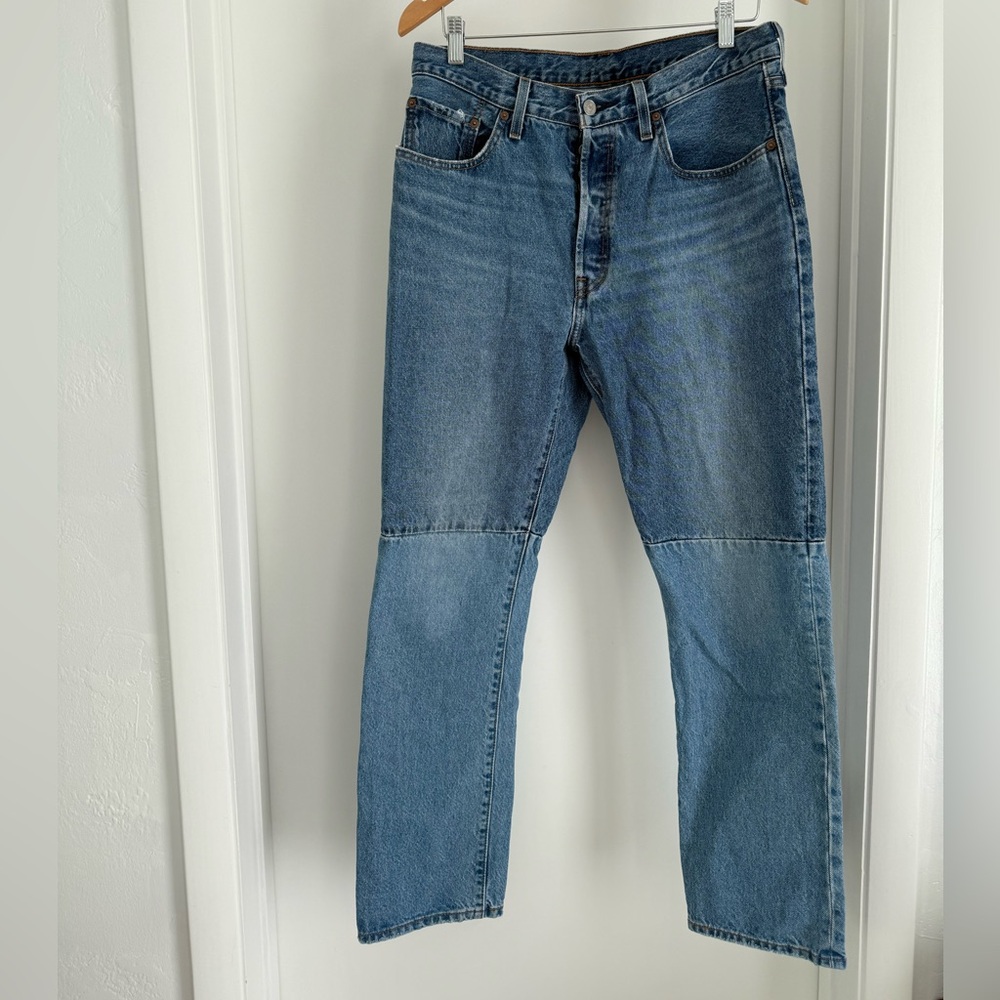 Levi's Two-Tone Mid-Blue Straight Leg Jeans